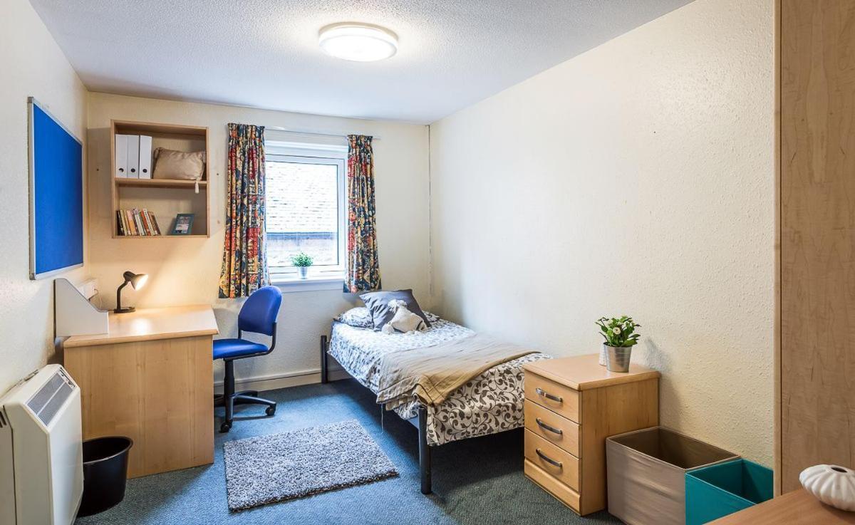 Joivy Budget 4,5 And 6 Bed Private Flats, In Historic Old Town (Adults Only) Edimburgo Exterior foto